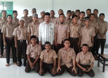 Sosialisasi visi, misi, tujuan dan strategis di SMA Negeri 1 Simpang Tiga Kabupaten Pidie pada bulan September 2018